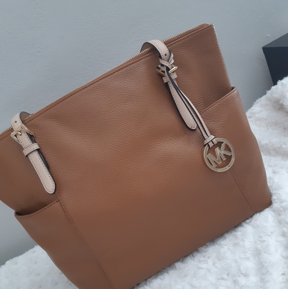 Michael Kors Brown Tote♡